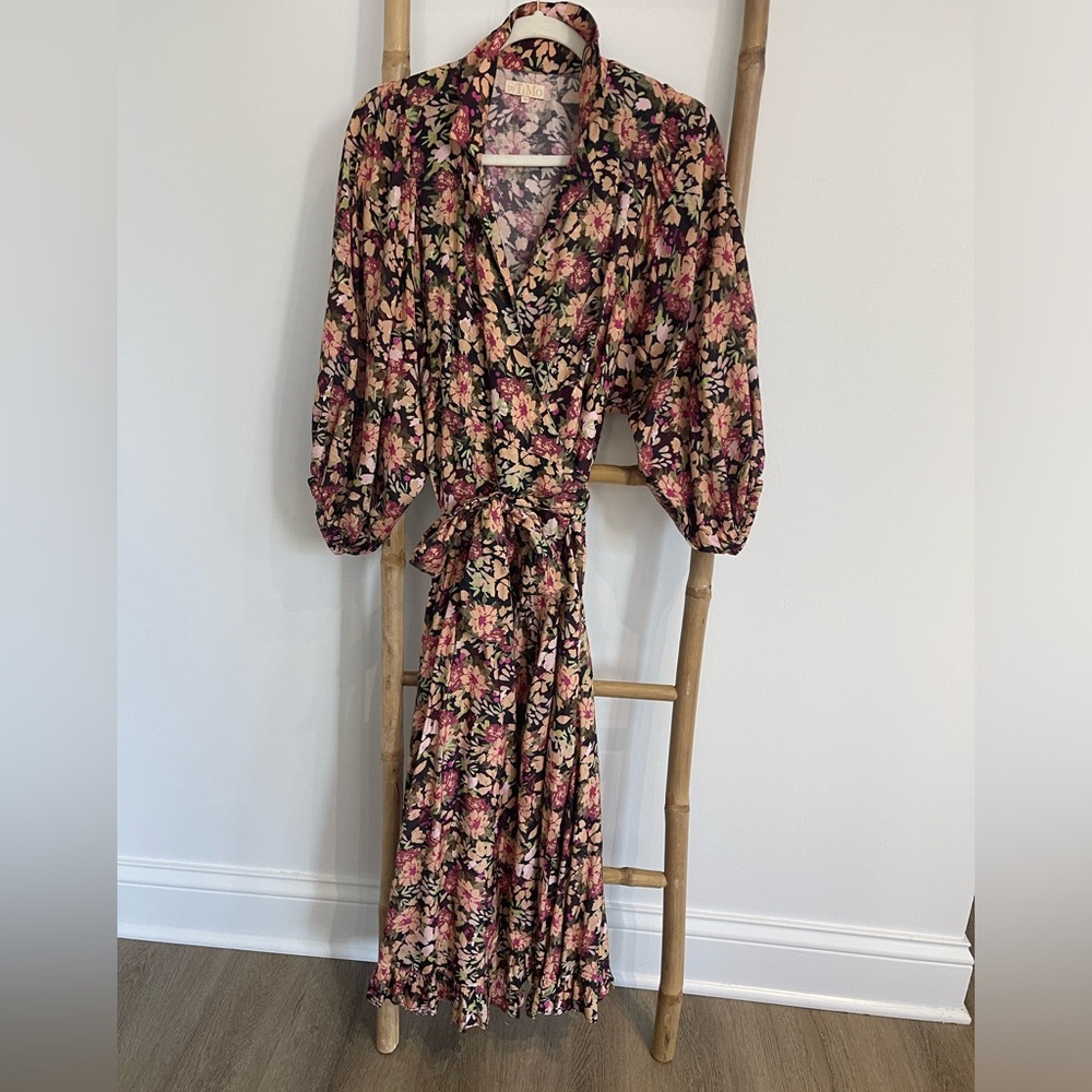 TiMo Maxi Floral Wrap dress, Size Medium